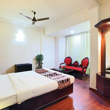 Trichur Towers Thrissur Εξωτερικό φωτογραφία