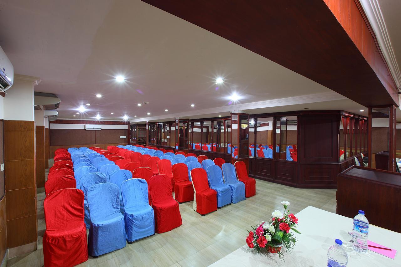 Trichur Towers Thrissur Εξωτερικό φωτογραφία