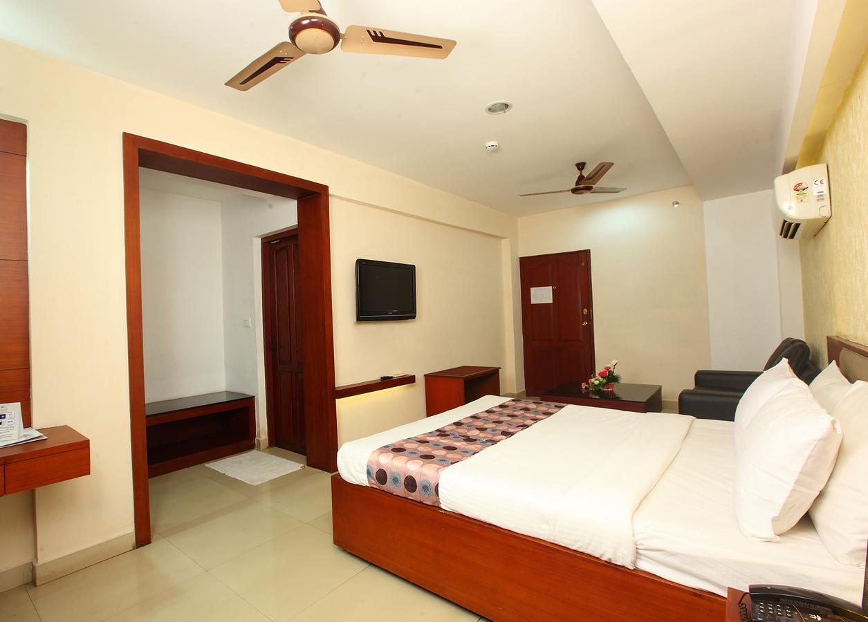 Trichur Towers Thrissur Εξωτερικό φωτογραφία