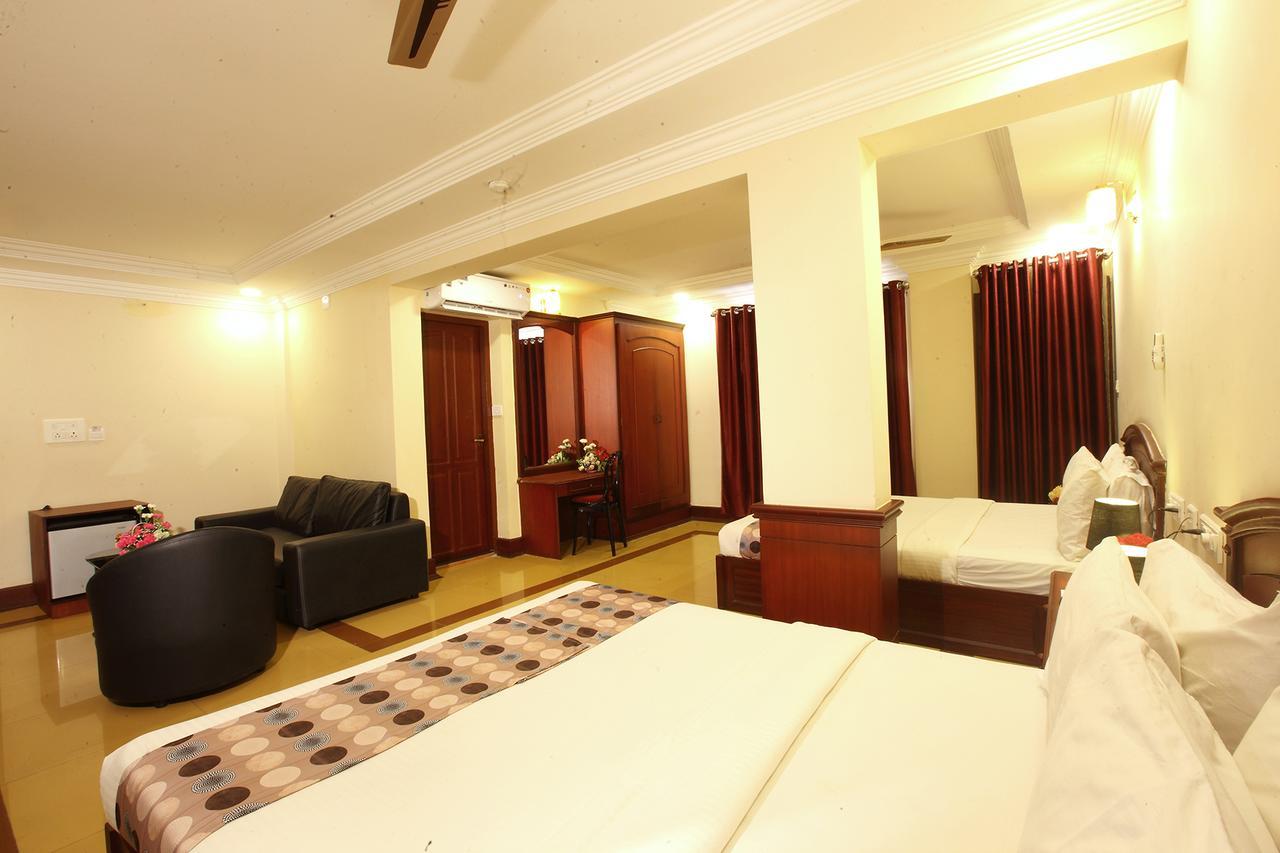 Trichur Towers Thrissur Εξωτερικό φωτογραφία