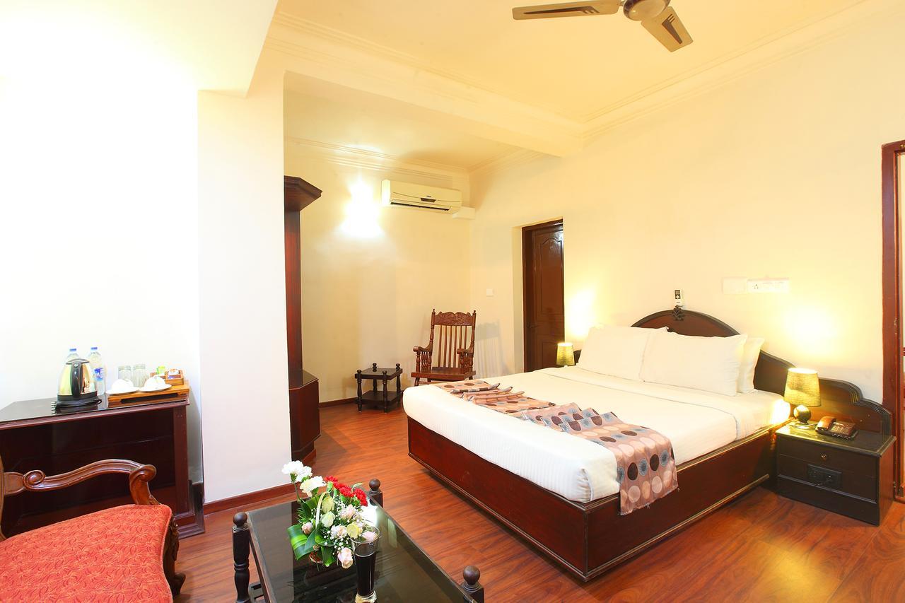 Trichur Towers Thrissur Εξωτερικό φωτογραφία