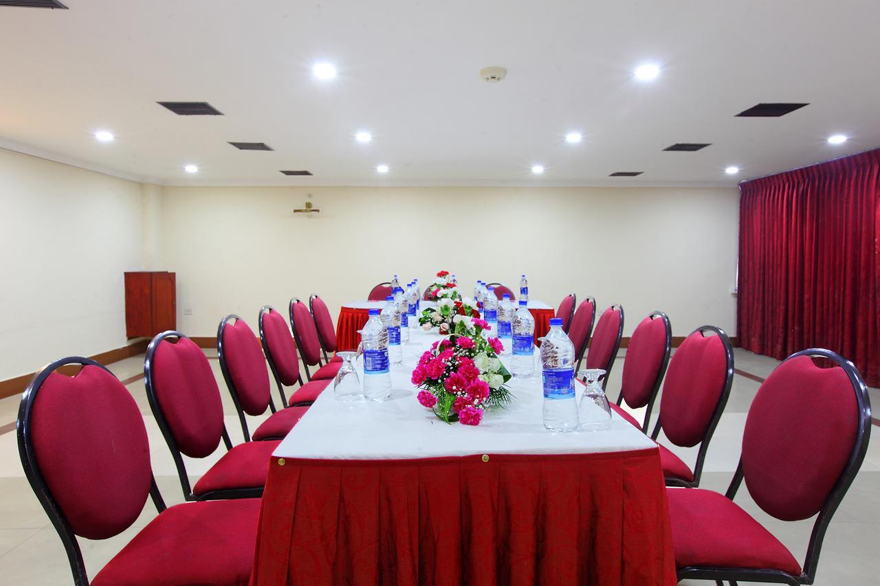 Trichur Towers Thrissur Εξωτερικό φωτογραφία