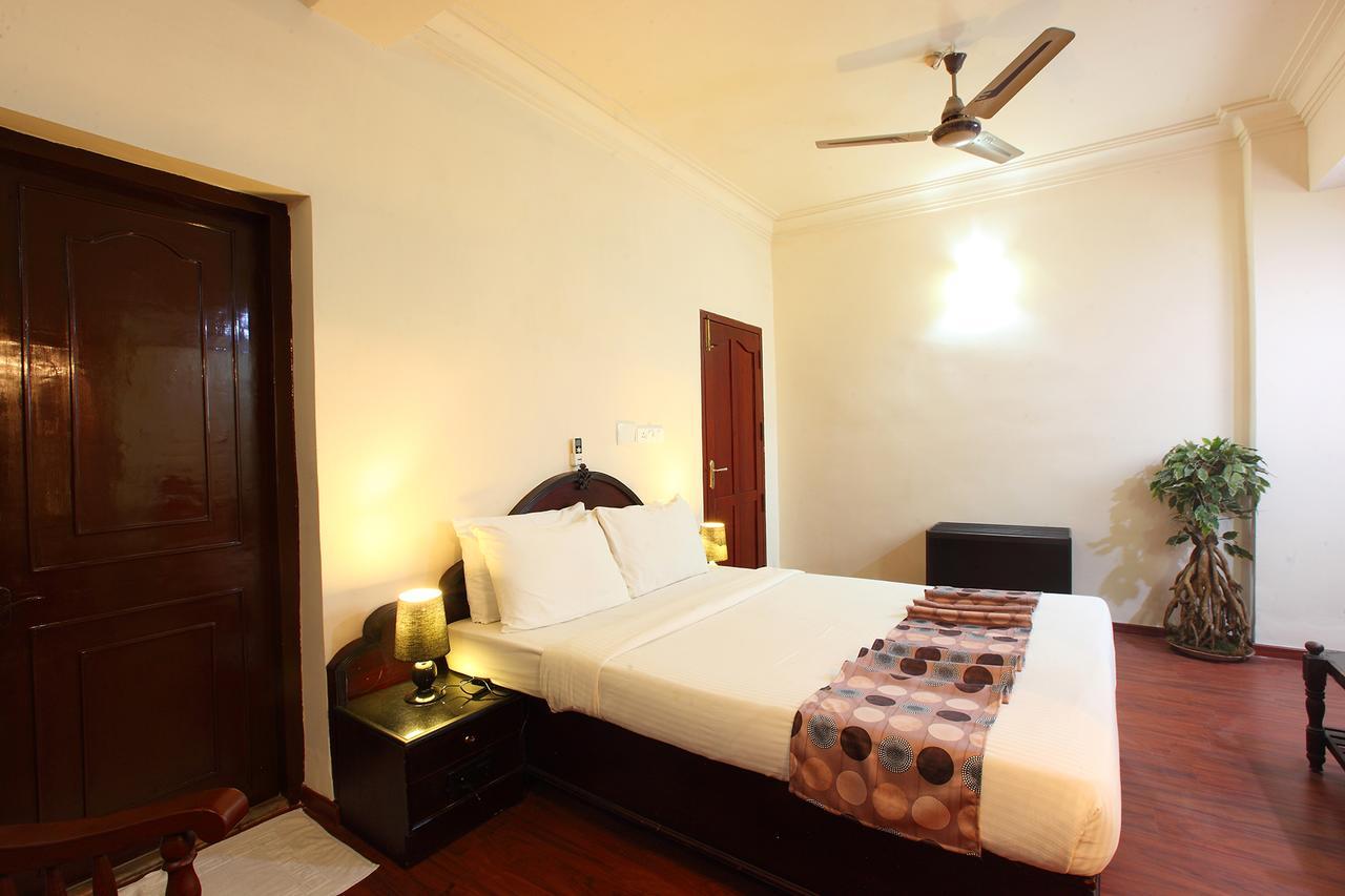 Trichur Towers Thrissur Εξωτερικό φωτογραφία